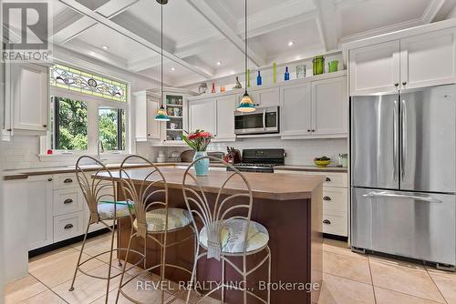 968 Church Street, Pelham, ON - Indoor Photo Showing Kitchen