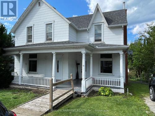 15 Jones Street, Hamilton (Stoney Creek), ON - Outdoor With Deck Patio Veranda With Facade