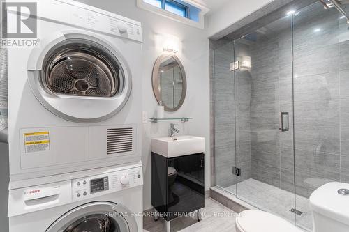 1245 Hammond Street, Burlington (Brant), ON - Indoor Photo Showing Laundry Room