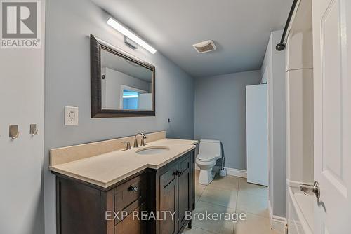 317 Sienna Crescent, Kitchener, ON - Indoor Photo Showing Bathroom