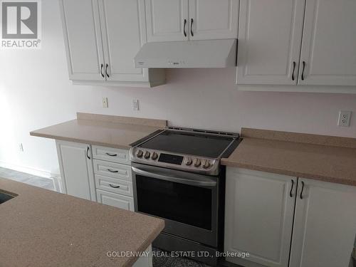 49 Memon Place, Markham (Wismer), ON - Indoor Photo Showing Kitchen