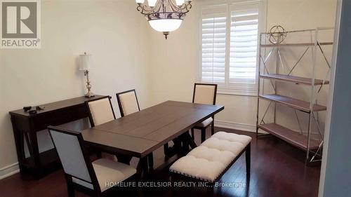 10 Kentview Crescent, Markham, ON - Indoor Photo Showing Dining Room