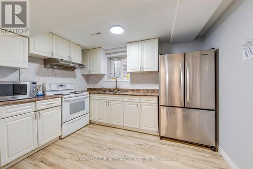 412 Forest Drive, Vaughan (West Woodbridge), ON - Indoor Photo Showing Kitchen With Double Sink