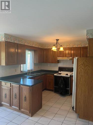 412 Forest Drive, Vaughan, ON - Indoor Photo Showing Kitchen With Double Sink