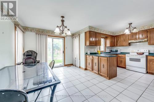 412 Forest Drive, Vaughan, ON - Indoor Photo Showing Kitchen