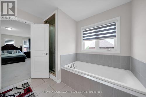 1 Walker Boulevard, New Tecumseth (Alliston), ON - Indoor Photo Showing Bathroom