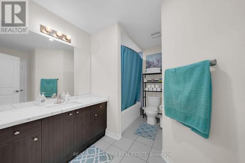 1 Walker Boulevard, New Tecumseth (Alliston), ON - Indoor Photo Showing Bathroom