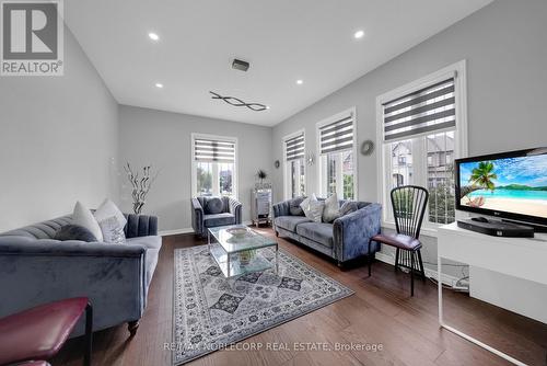 1 Walker Boulevard, New Tecumseth (Alliston), ON - Indoor Photo Showing Living Room