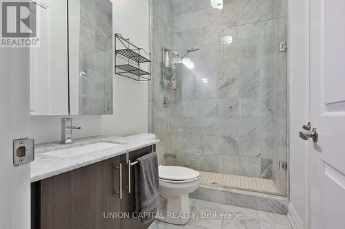 218 - 15277 Yonge Street, Aurora (Aurora Village), ON - Indoor Photo Showing Bathroom