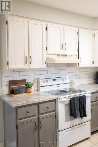 66 Second Street, Orillia, ON - Indoor Photo Showing Kitchen