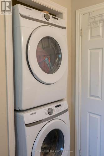 66 Second Street, Orillia, ON - Indoor Photo Showing Laundry Room