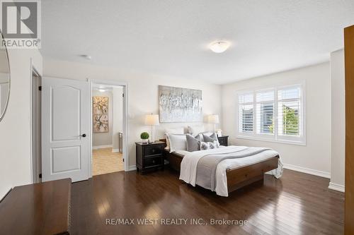 47 Burt Avenue, New Tecumseth (Alliston), ON - Indoor Photo Showing Bedroom