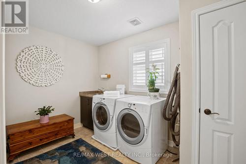 47 Burt Avenue, New Tecumseth (Alliston), ON - Indoor Photo Showing Laundry Room