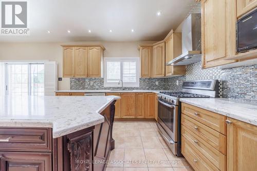 36 Goodhart Crescent, Ajax (Northwest Ajax), ON - Indoor Photo Showing Kitchen