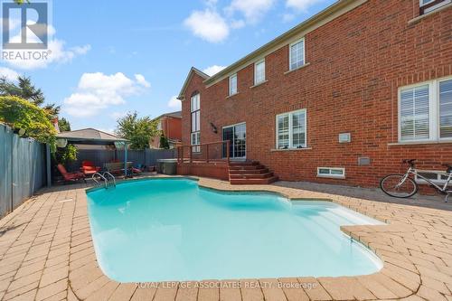 36 Goodhart Crescent, Ajax (Northwest Ajax), ON - Outdoor With In Ground Pool With Exterior