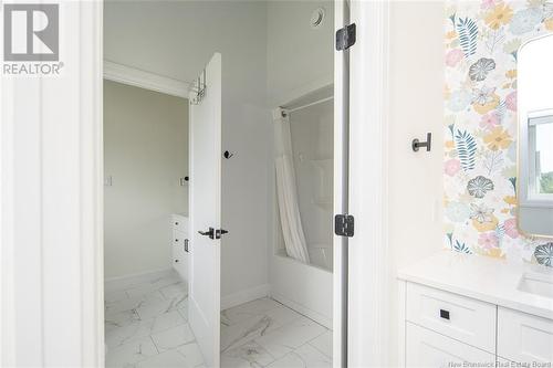 45 Kimberley Street, New Maryland, NB - Indoor Photo Showing Bathroom