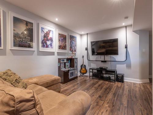 Family room - 209 Rue Beethoven, Vaudreuil-Dorion, QC - Indoor Photo Showing Living Room