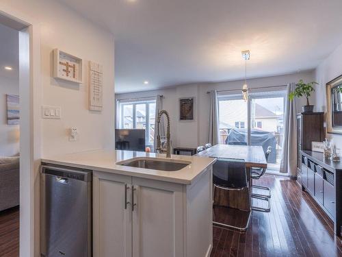 Kitchen - 209 Rue Beethoven, Vaudreuil-Dorion, QC - Indoor Photo Showing Kitchen