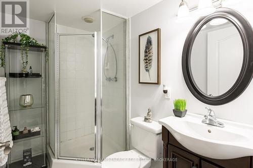 1606 - 41 Markbrook Lane, Toronto (Mount Olive-Silverstone-Jamestown), ON - Indoor Photo Showing Bathroom