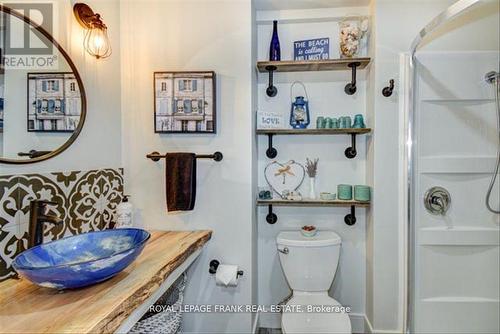 1144 Scollard Drive, Peterborough (Ashburnham), ON - Indoor Photo Showing Bathroom