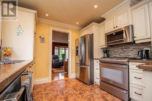 690 Post Road, Kawartha Lakes, ON - Indoor Photo Showing Kitchen