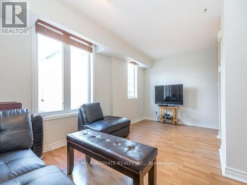 710 - 35 Canniff Street, Toronto (Niagara), ON - Indoor Photo Showing Living Room