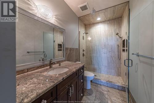 2000 Kelly Road, Lasalle, ON - Indoor Photo Showing Bathroom