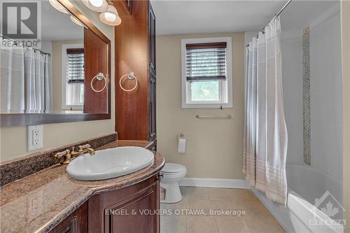 6036 Perth Street, Ottawa, ON - Indoor Photo Showing Bathroom