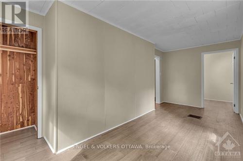 6036 Perth Street, Ottawa, ON - Indoor Photo Showing Other Room