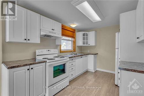 6036 Perth Street, Ottawa, ON - Indoor Photo Showing Kitchen