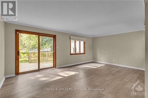 6036 Perth Street, Ottawa, ON - Indoor Photo Showing Other Room