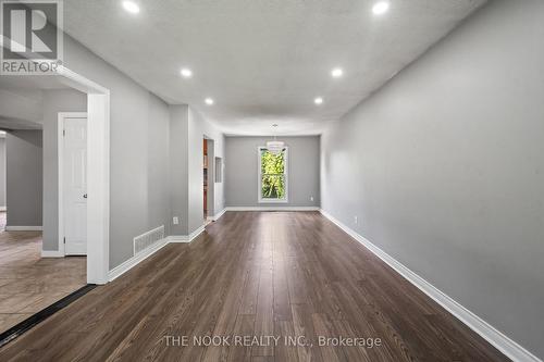 532 Grandview Street S, Oshawa (Donevan), ON - Indoor Photo Showing Other Room