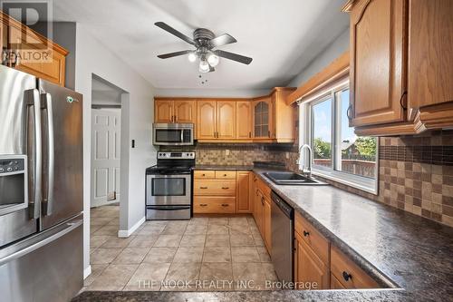 532 Grandview Street S, Oshawa (Donevan), ON - Indoor Photo Showing Kitchen With Double Sink