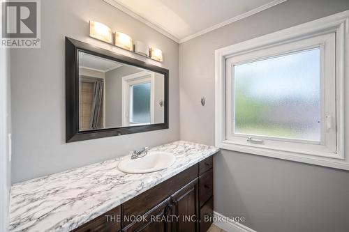 532 Grandview Street S, Oshawa (Donevan), ON - Indoor Photo Showing Bathroom