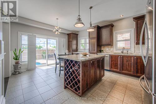 3360 Roma Avenue, Burlington (Alton), ON - Indoor Photo Showing Kitchen