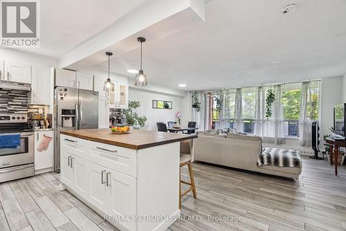 509 - 15 London Green Court, Toronto, ON - Indoor Photo Showing Kitchen With Upgraded Kitchen