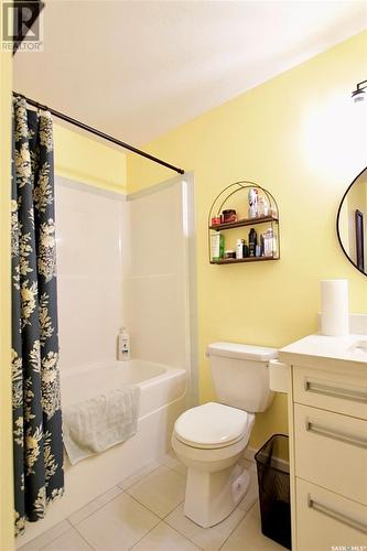 315 1545 Neville Drive, Regina, SK - Indoor Photo Showing Bathroom