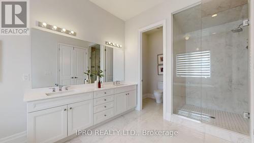 3029 Parsonage Crescent, Oakville, ON - Indoor Photo Showing Bathroom