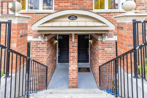 15 - 2464 Post Road, Oakville (River Oaks), ON - Outdoor