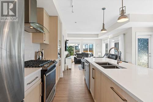 4380 Lakeshore Road Unit# Ph6, Kelowna, BC - Indoor Photo Showing Kitchen With Double Sink With Upgraded Kitchen