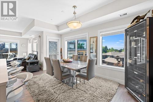 4380 Lakeshore Road Unit# Ph6, Kelowna, BC - Indoor Photo Showing Dining Room