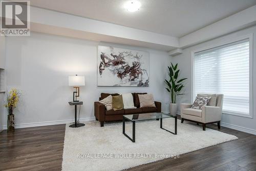 25B - 1430 Highland Road W, Kitchener, ON - Indoor Photo Showing Living Room