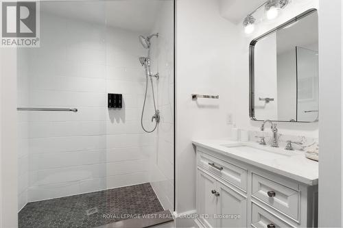 1078 Woodwinds Road, Muskoka Lakes, ON - Indoor Photo Showing Bathroom