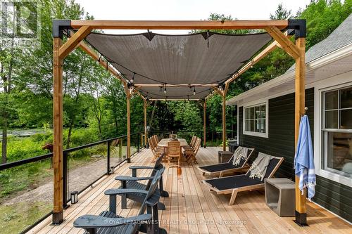 1078 Woodwinds Road, Muskoka Lakes, ON - Outdoor With Deck Patio Veranda With Exterior