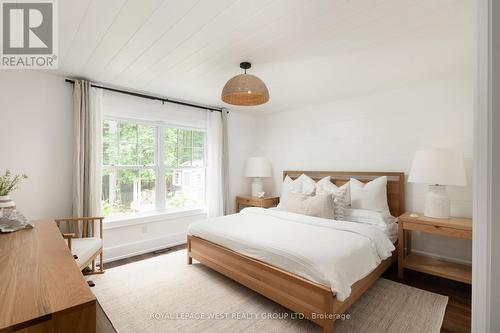 1078 Woodwinds Road, Muskoka Lakes, ON - Indoor Photo Showing Bedroom