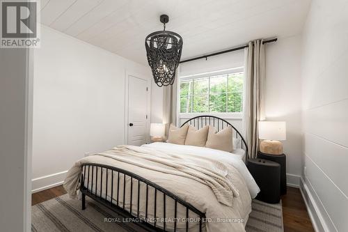 1078 Woodwinds Road, Muskoka Lakes, ON - Indoor Photo Showing Bedroom