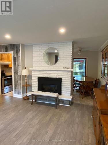 644 Chestnut Street, Innisfil, ON - Indoor Photo Showing Living Room With Fireplace