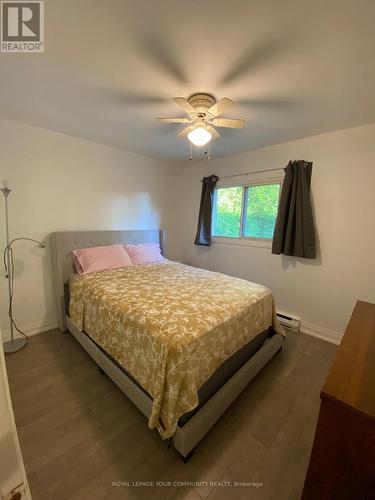 644 Chestnut Street, Innisfil, ON - Indoor Photo Showing Bedroom