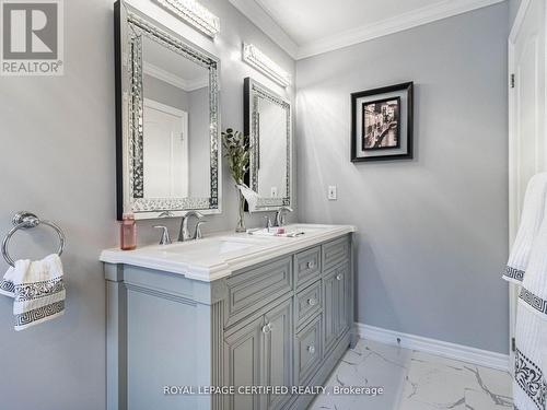 3 Hillpath Crescent, Brampton (Snelgrove), ON - Indoor Photo Showing Bathroom