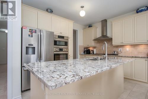 757 Halbert Drive, Shelburne, ON - Indoor Photo Showing Kitchen With Stainless Steel Kitchen With Upgraded Kitchen